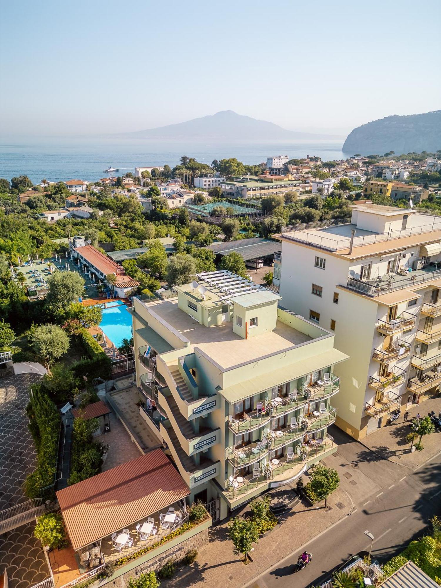 Hotel Comfort Gardenia Coast