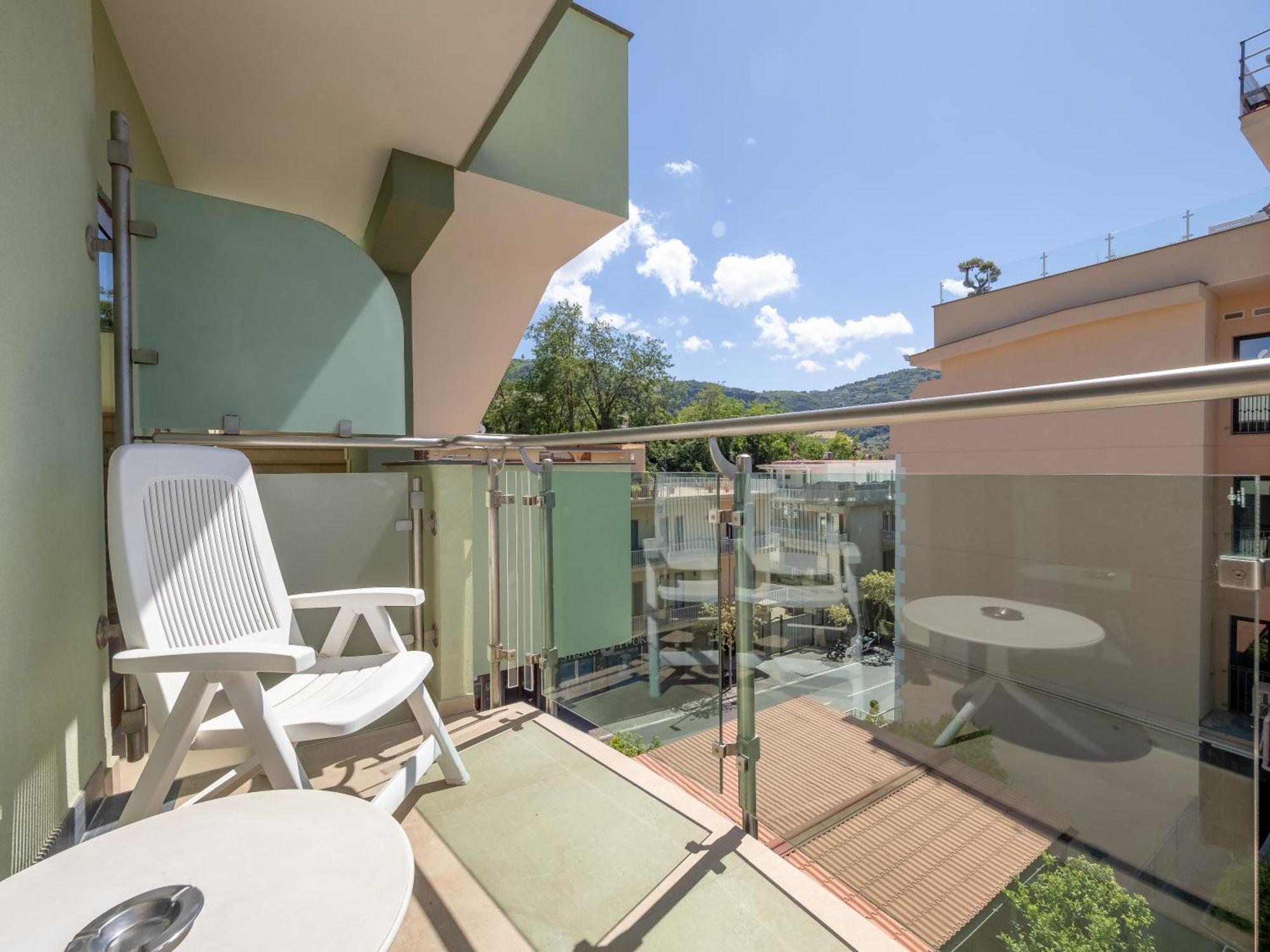 Comfort Gardenia Coast Hotel