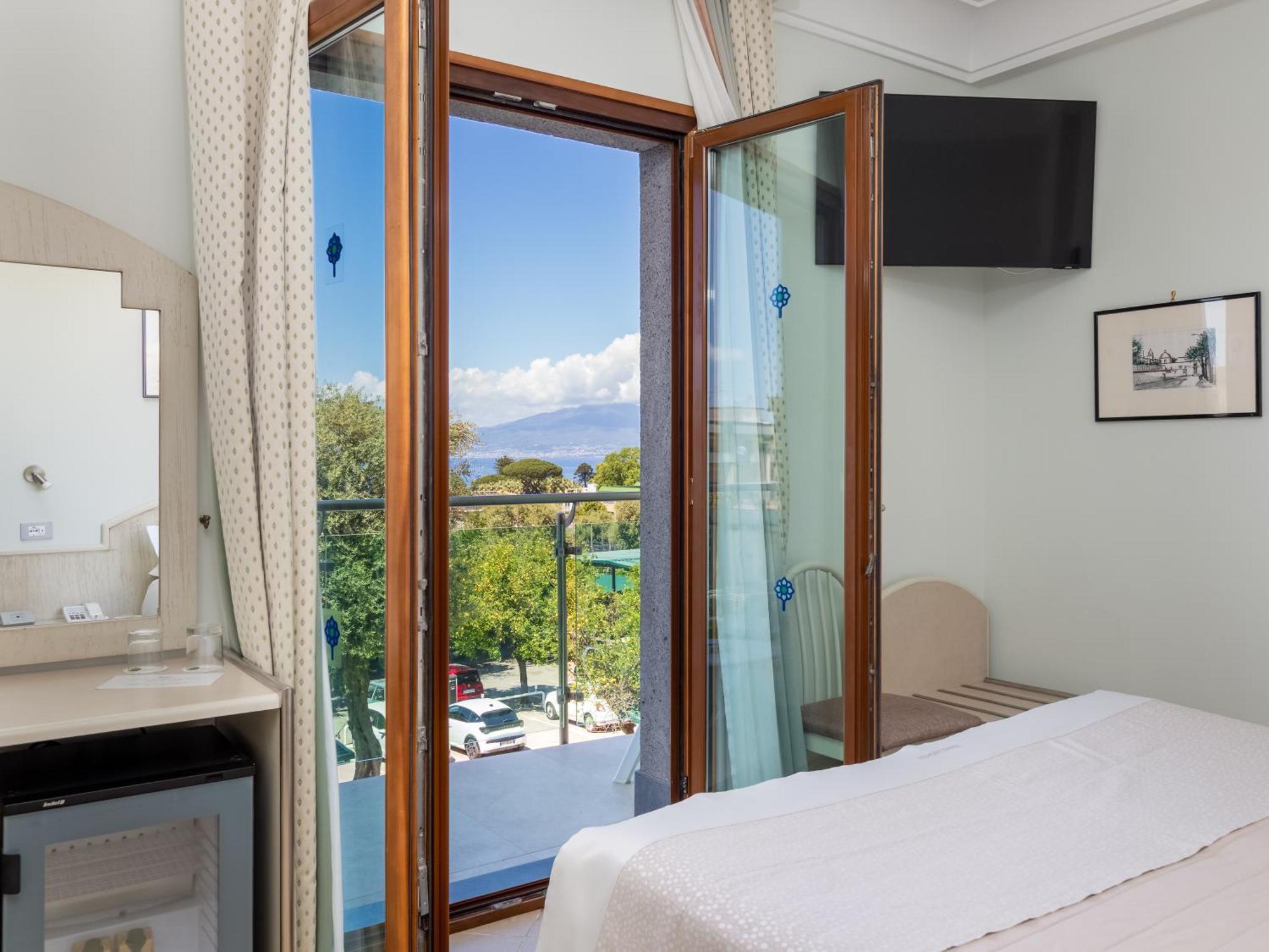 Comfort Gardenia Coast Hotel Península Sorrentina
